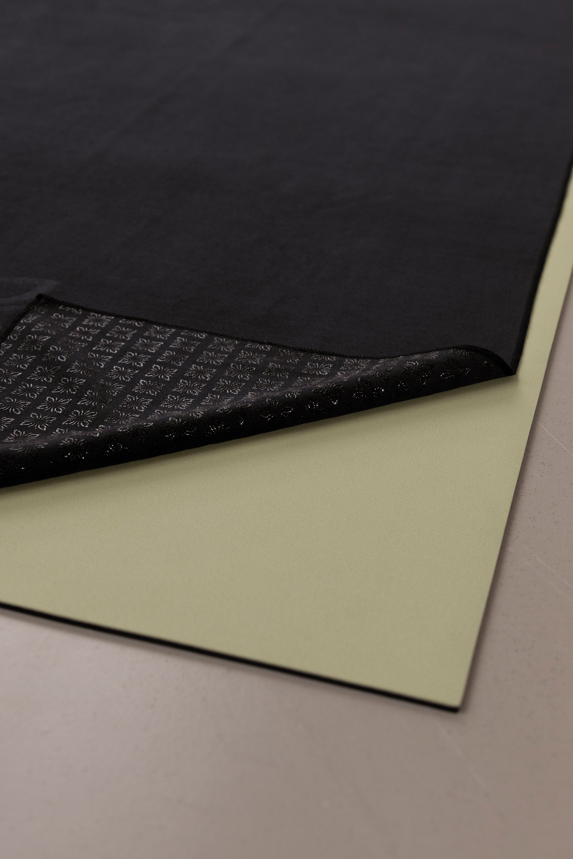 Serviette de yoga STAYMAT™